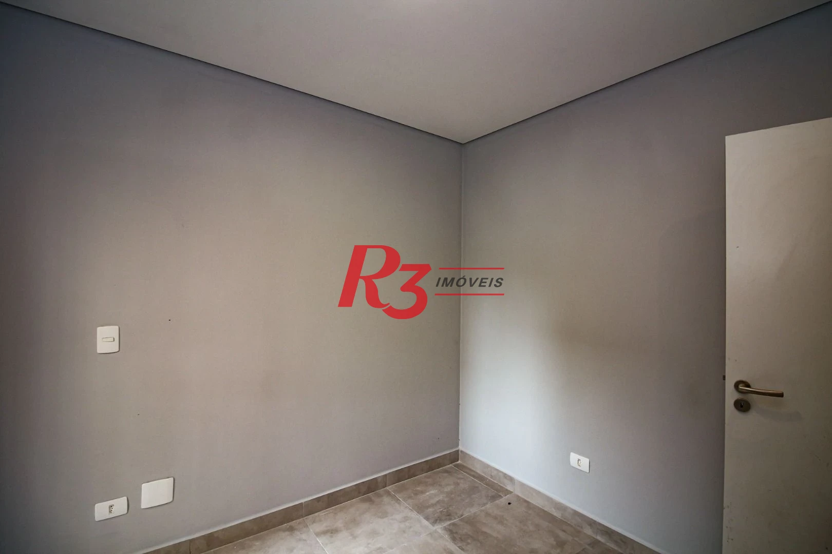 Sobrado com 2 dormitórios, 98 m² - venda por R$ 650.000,00 ou aluguel por R$ 5.000,00/mês - Marapé - Santos/SP