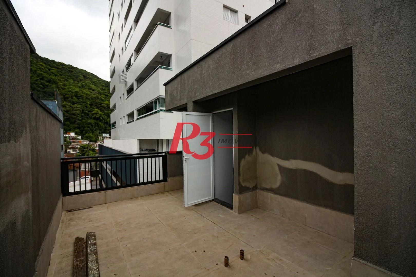 Sobrado com 2 dormitórios, 98 m² - venda por R$ 650.000,00 ou aluguel por R$ 5.000,00/mês - Marapé - Santos/SP