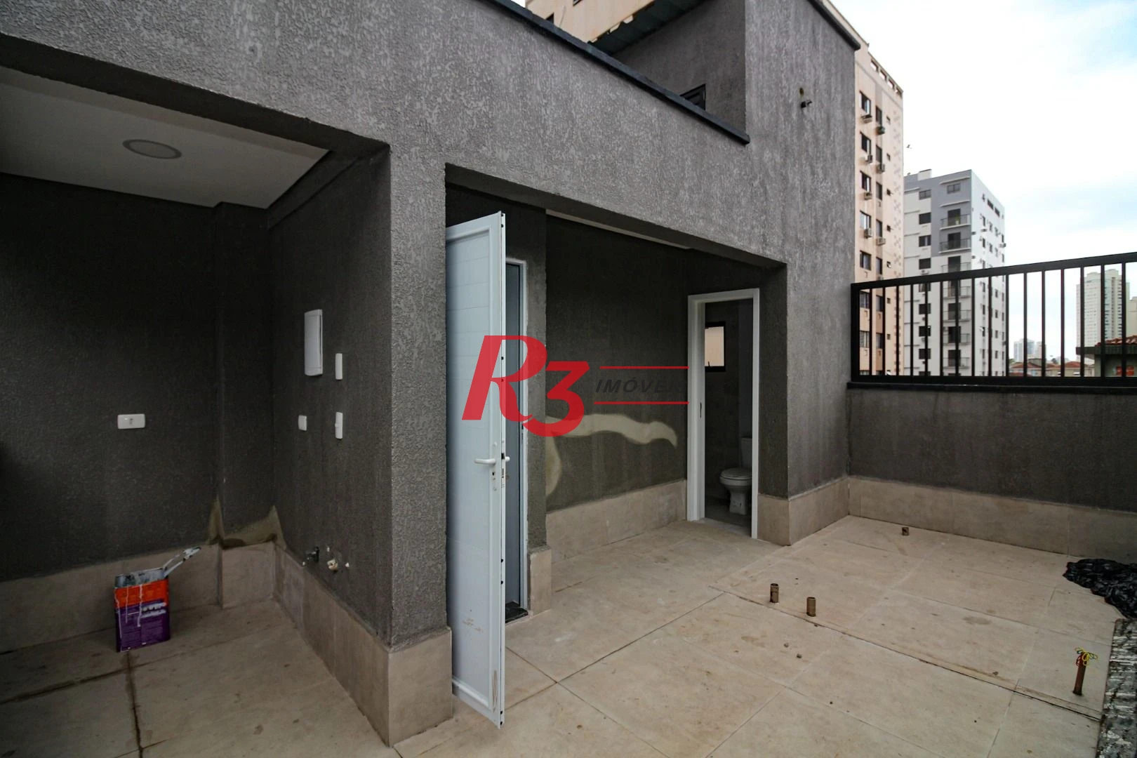 Sobrado com 2 dormitórios, 98 m² - venda por R$ 650.000,00 ou aluguel por R$ 5.000,00/mês - Marapé - Santos/SP
