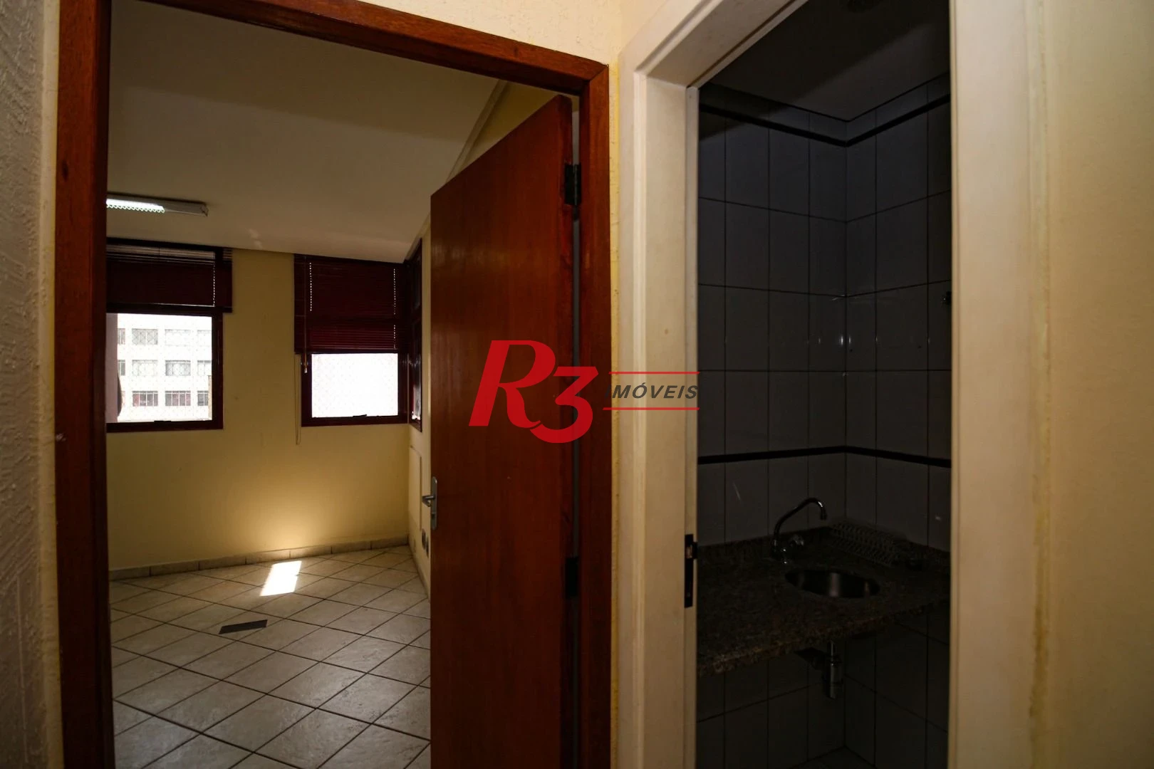 Sala para alugar, 54 m² por R$ 2.800,02/mês - Vila Nova - Santos/SP