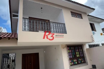 Sobrado com 3 quartos à venda, 260 m² por R$ 800.000 - Centro - São Vicente/SP