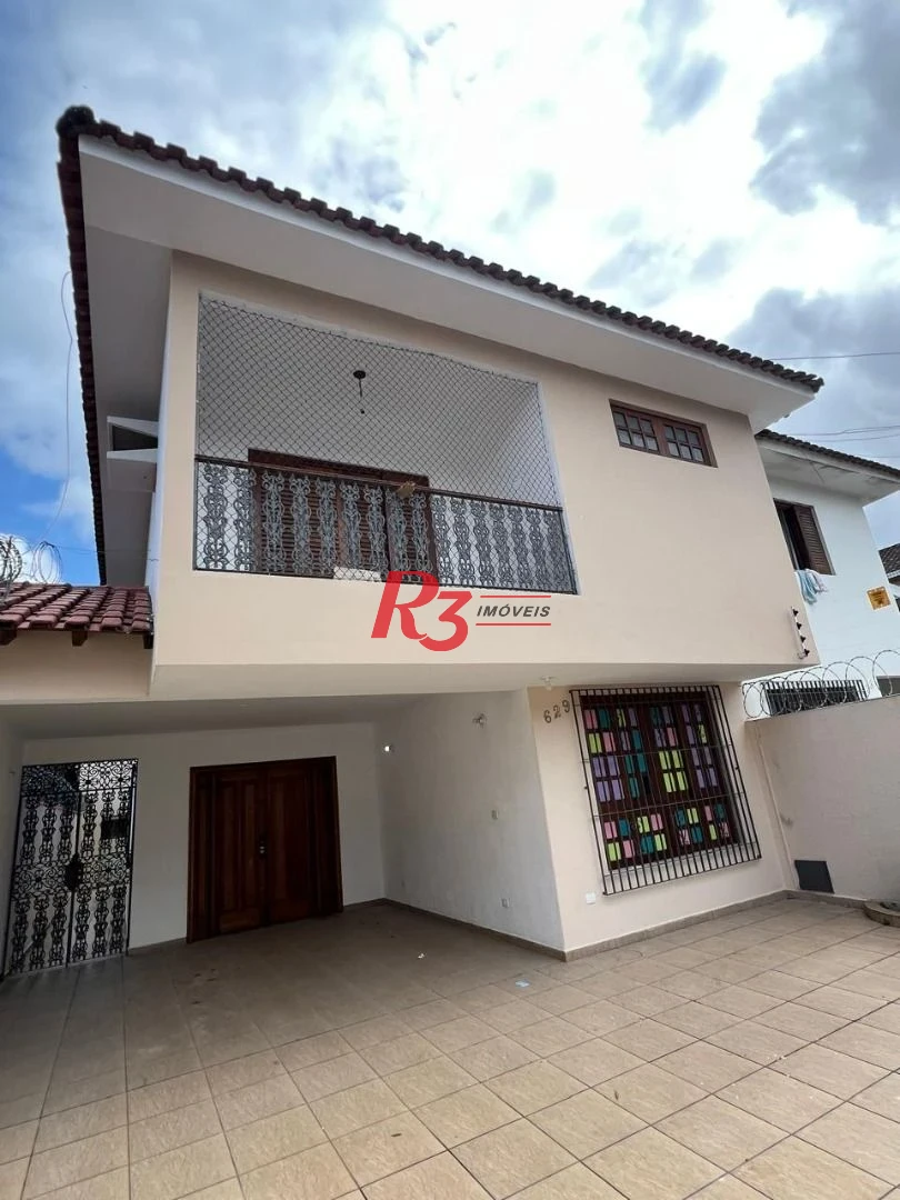 Sobrado com 3 quartos à venda, 260 m² por R$ 800.000 - Centro - São Vicente/SP