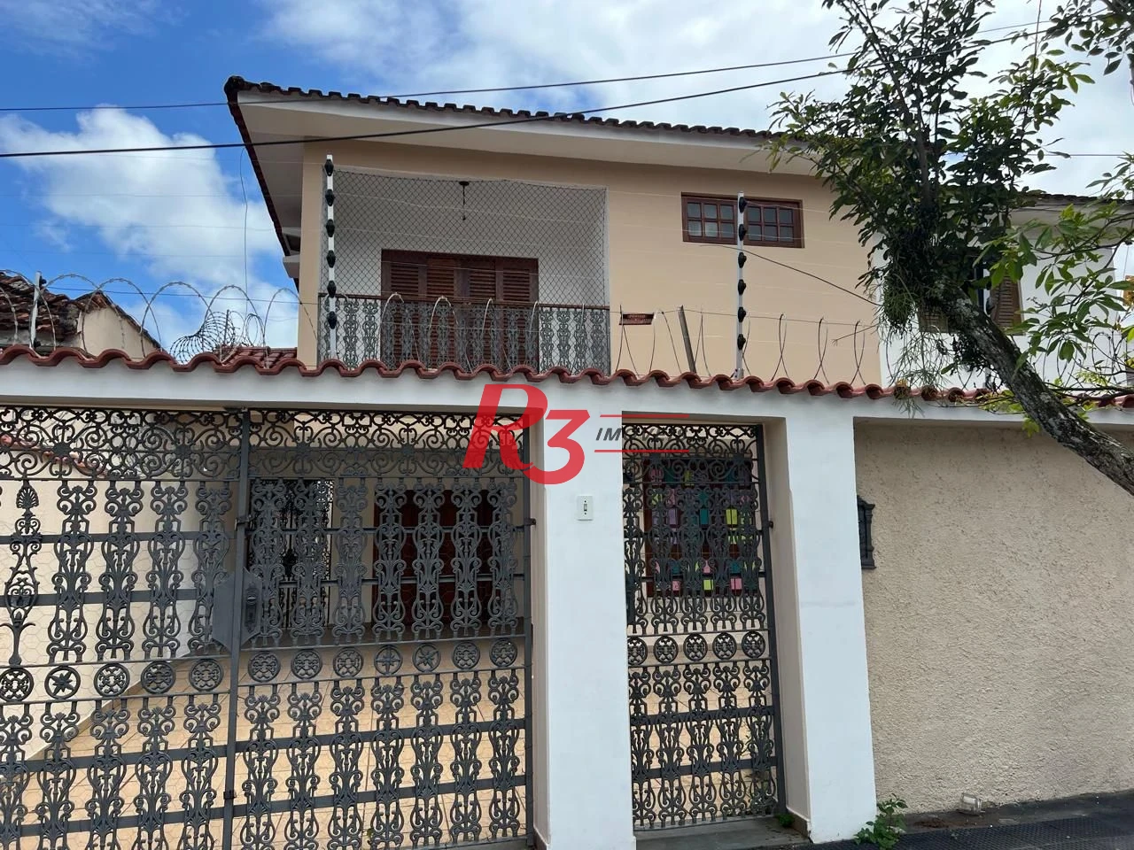 Sobrado com 3 quartos à venda, 260 m² por R$ 800.000 - Centro - São Vicente/SP