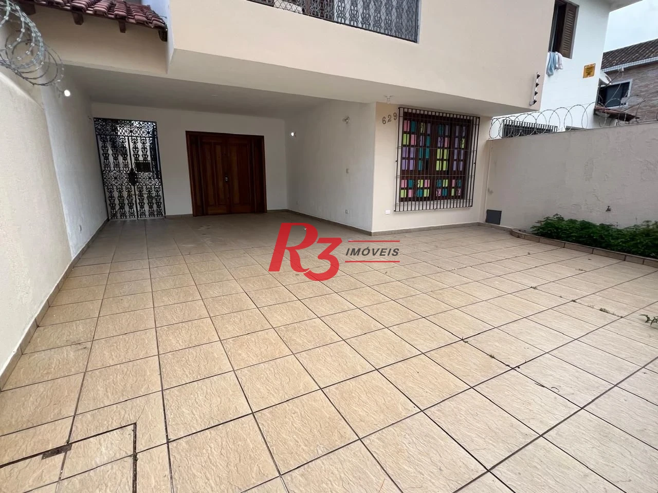 Sobrado com 3 quartos à venda, 260 m² por R$ 800.000 - Centro - São Vicente/SP