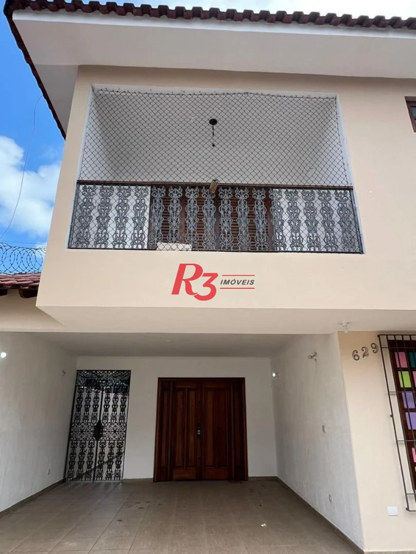 Sobrado com 3 quartos à venda, 260 m² por R$ 800.000 - Centro - São Vicente/SP