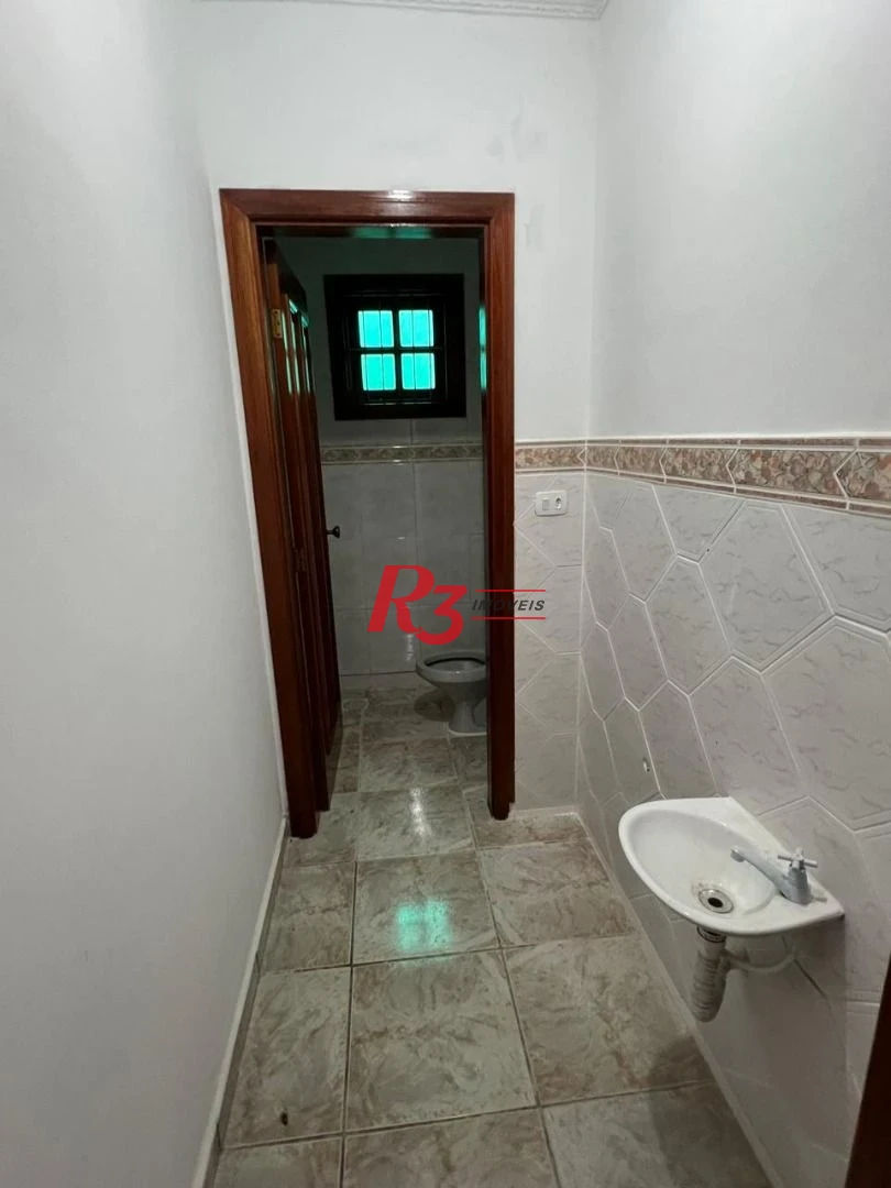 Sobrado com 3 quartos à venda, 260 m² por R$ 800.000 - Centro - São Vicente/SP