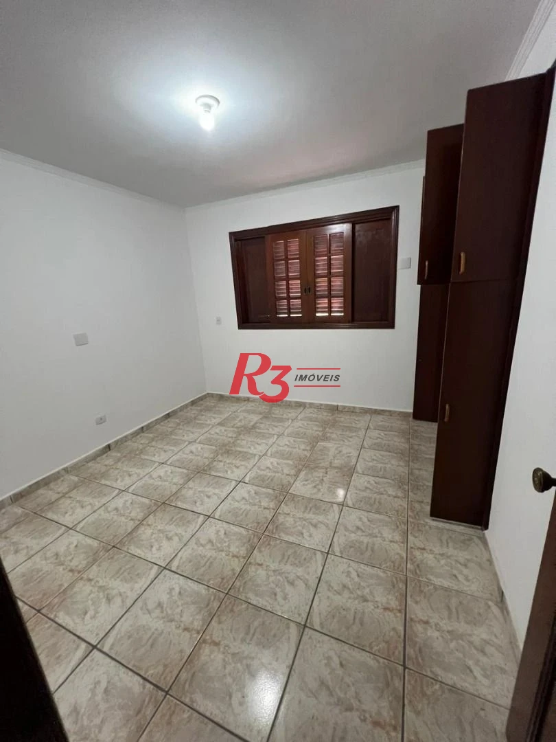 Sobrado com 3 quartos à venda, 260 m² por R$ 800.000 - Centro - São Vicente/SP
