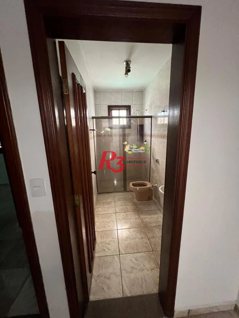 Sobrado com 3 quartos à venda, 260 m² por R$ 800.000 - Centro - São Vicente/SP