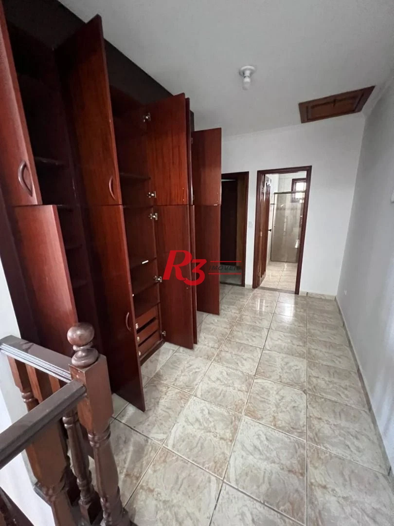 Sobrado com 3 quartos à venda, 260 m² por R$ 800.000 - Centro - São Vicente/SP