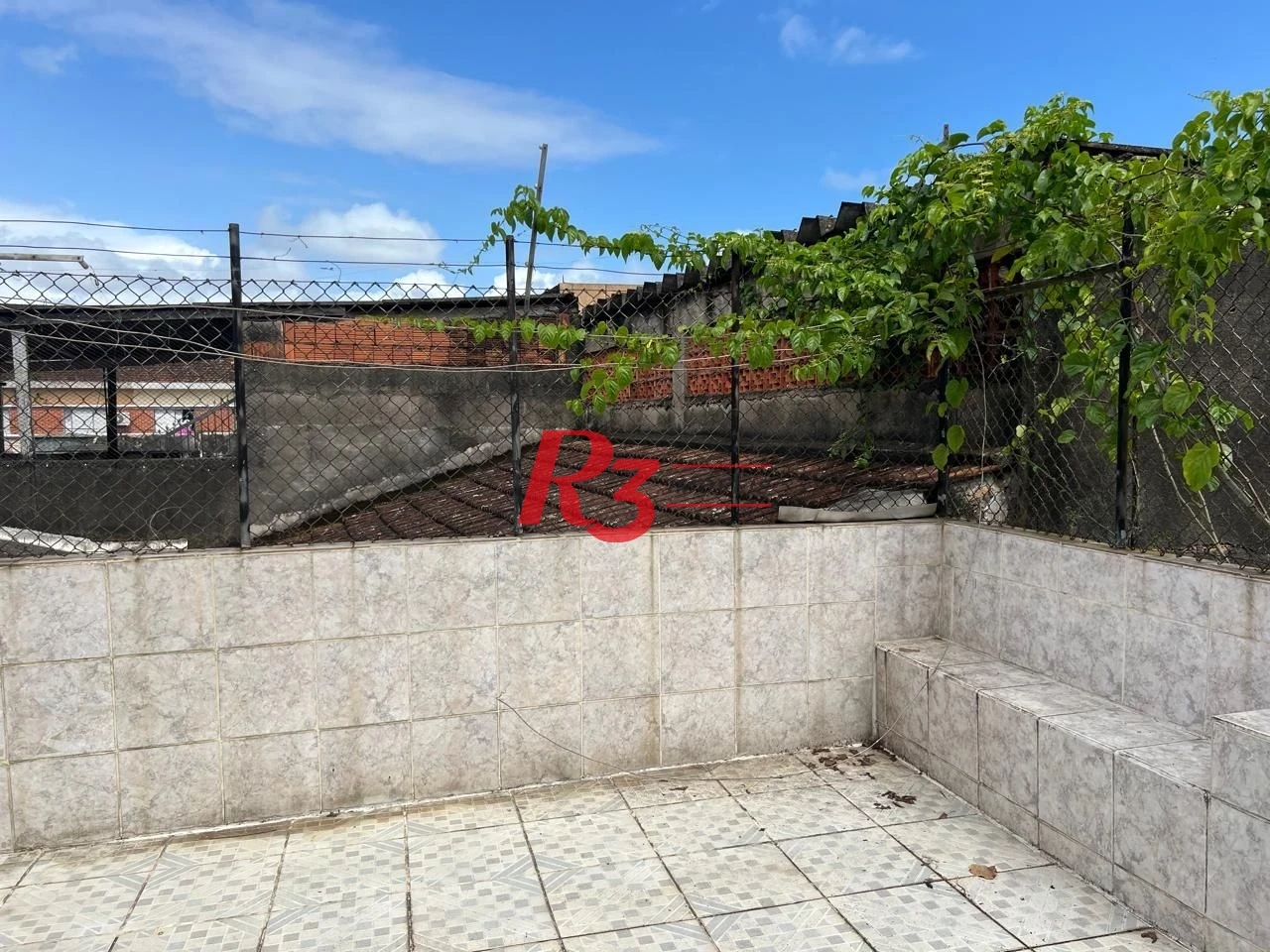Sobrado com 3 quartos à venda, 260 m² por R$ 800.000 - Centro - São Vicente/SP