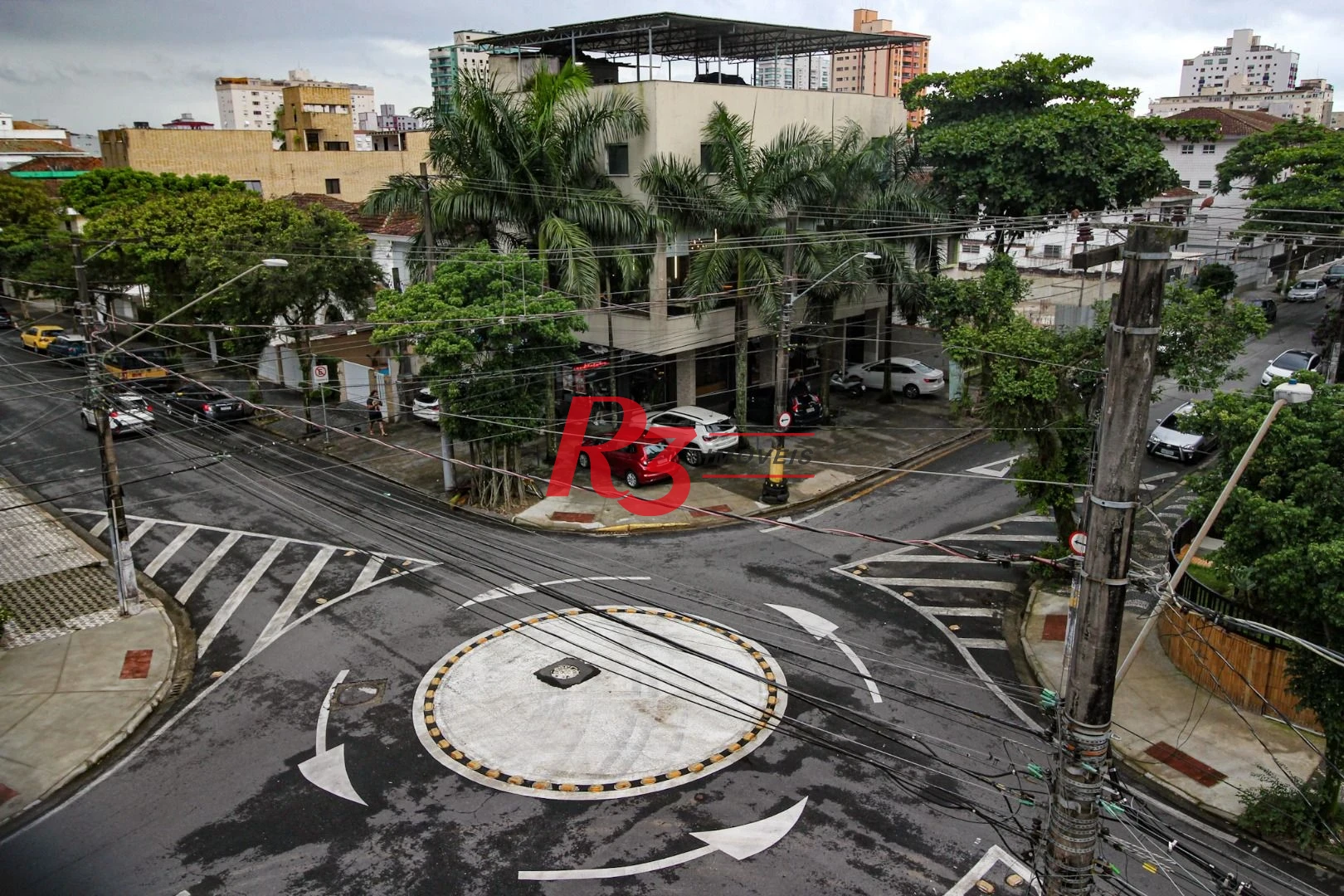 Casa com 3 dormitórios à venda, 155 m² por R$ 1.920.000,00 - Embaré - Santos/SP