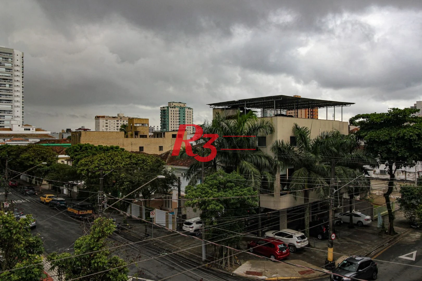 Casa com 3 dormitórios à venda, 155 m² por R$ 1.920.000,00 - Embaré - Santos/SP