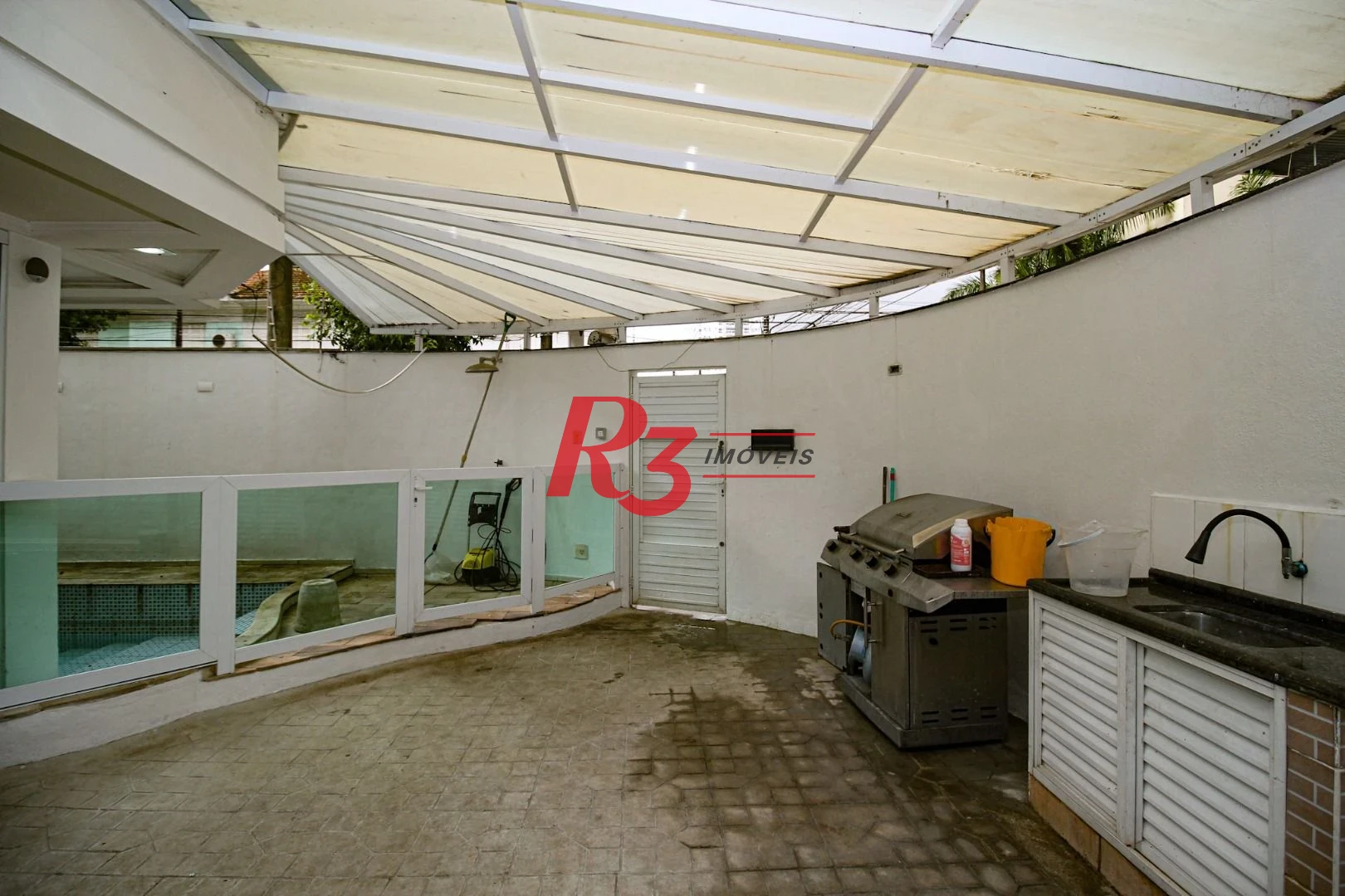 Casa com 3 dormitórios à venda, 155 m² por R$ 1.920.000,00 - Embaré - Santos/SP