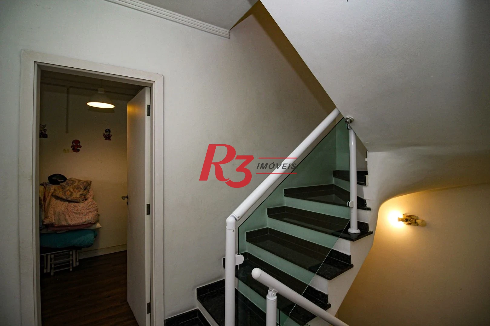 Casa com 3 dormitórios à venda, 155 m² por R$ 1.920.000,00 - Embaré - Santos/SP