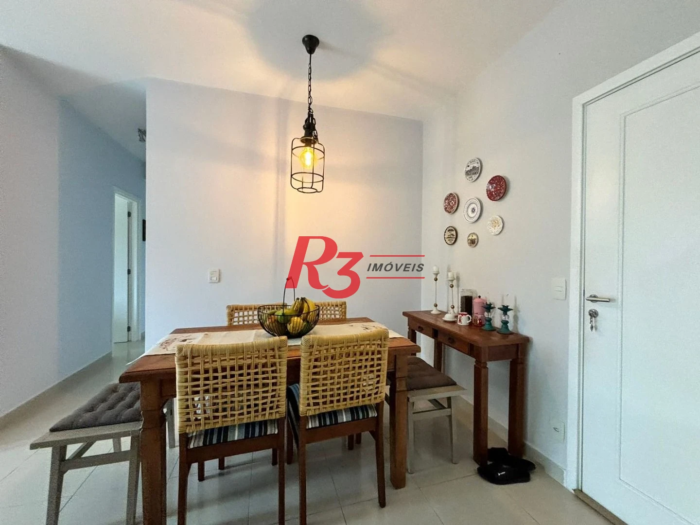 Apartamento com 2 dormitórios à venda, 64 m² por R$ 615.000,00 - Marapé - Santos/SP
