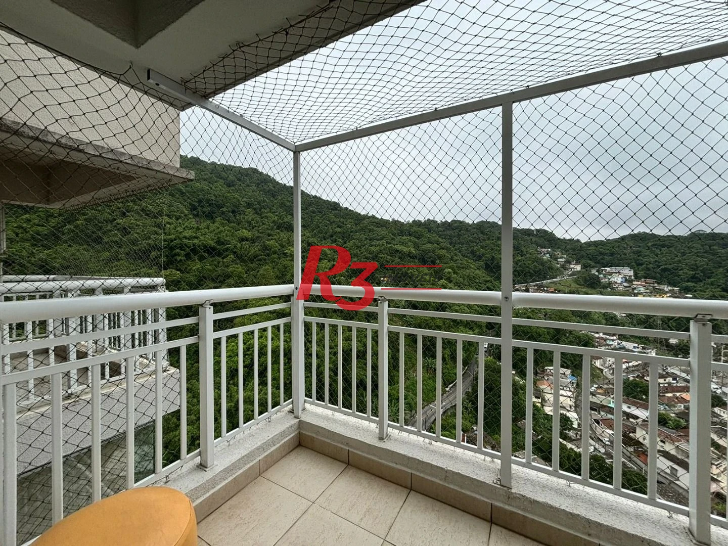 Apartamento com 2 dormitórios à venda, 64 m² por R$ 615.000,00 - Marapé - Santos/SP