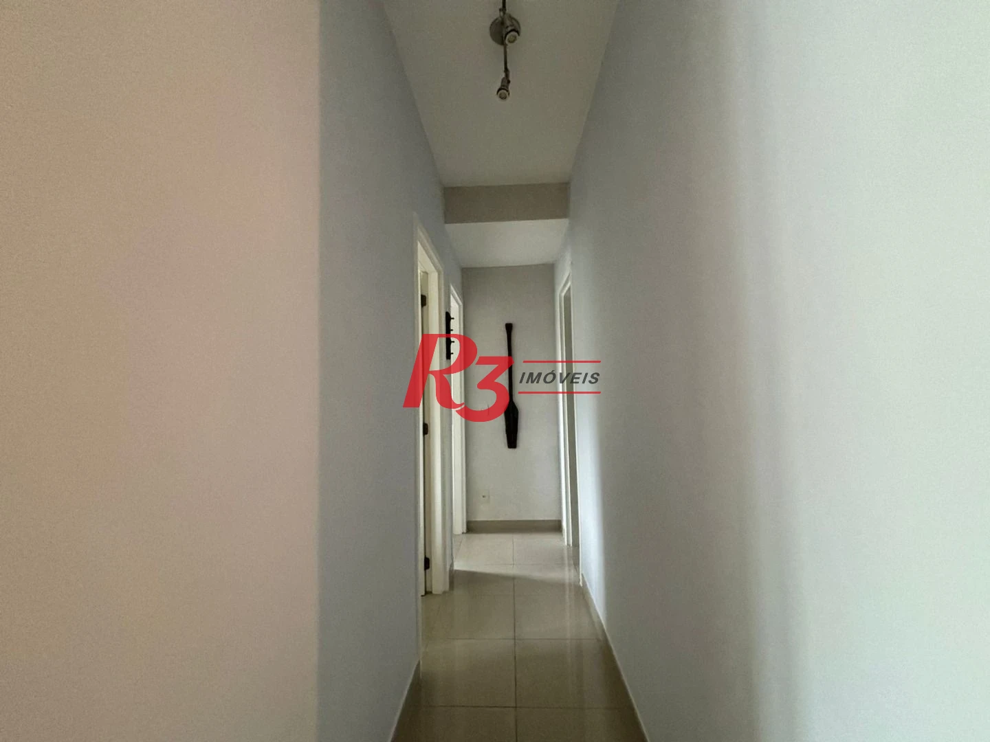 Apartamento com 2 dormitórios à venda, 64 m² por R$ 615.000,00 - Marapé - Santos/SP