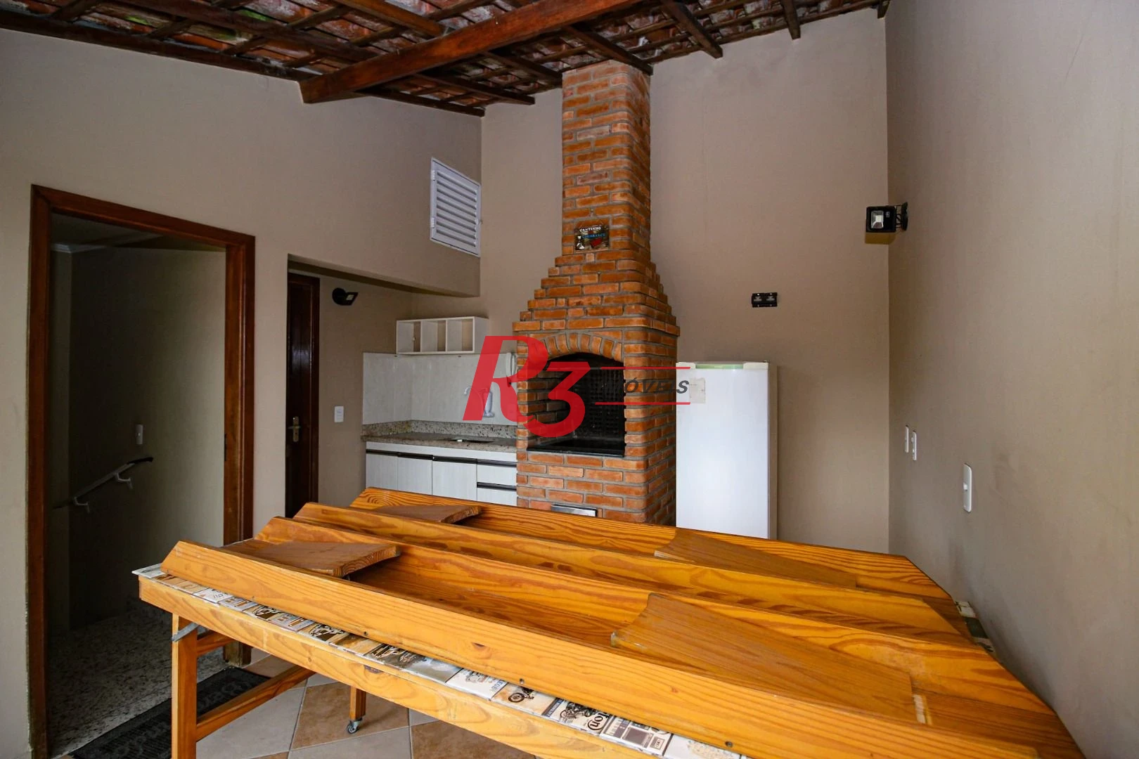 Sobrado com 3 dormitórios à venda, 136 m² por R$ 890.000,00 - Vila Valença - São Vicente/SP