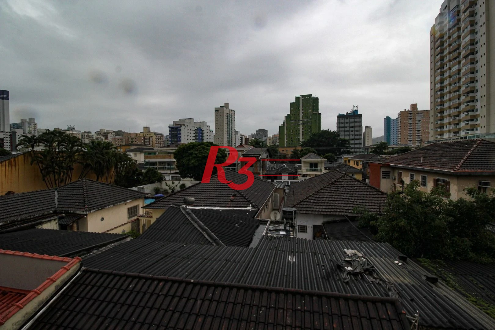 Sobrado com 3 dormitórios à venda, 136 m² por R$ 890.000,00 - Vila Valença - São Vicente/SP