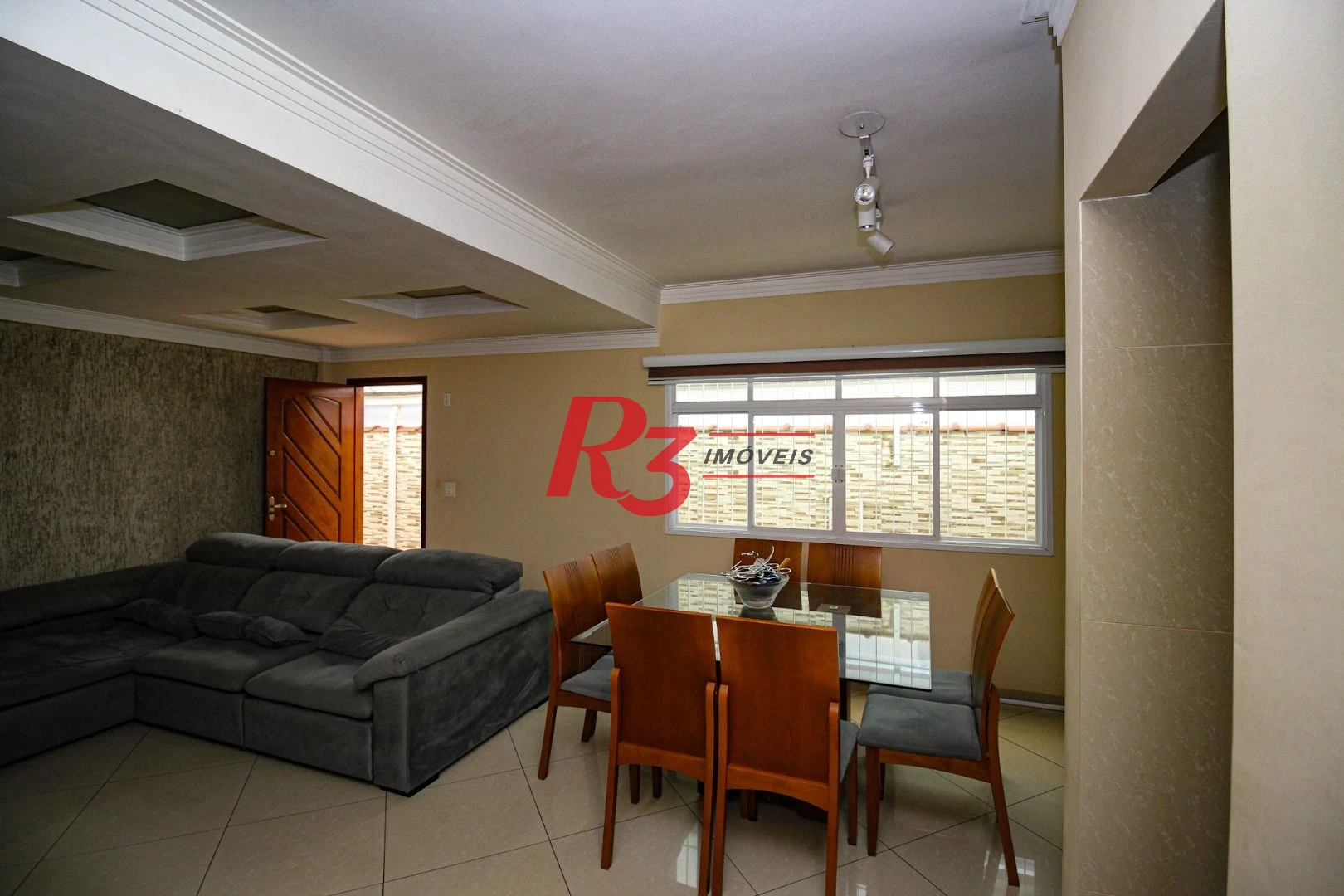 Sobrado com 3 dormitórios à venda, 136 m² por R$ 890.000,00 - Vila Valença - São Vicente/SP