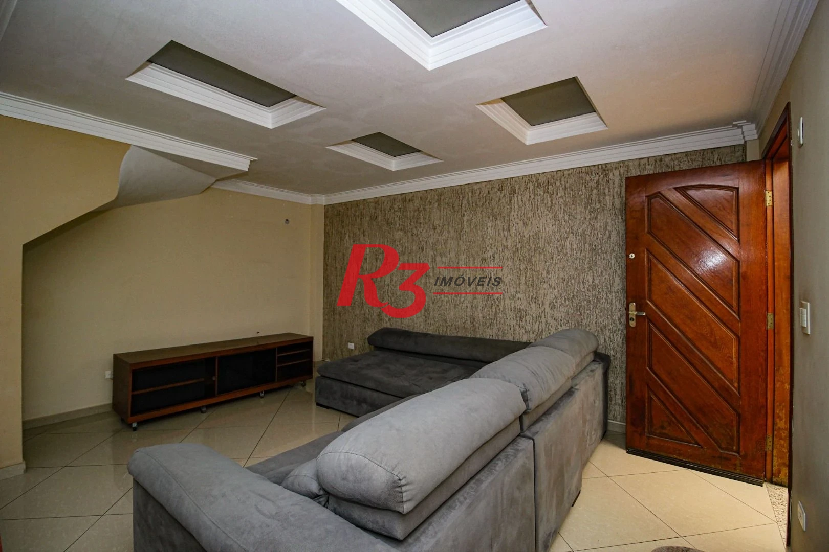Sobrado com 3 dormitórios à venda, 136 m² por R$ 890.000,00 - Vila Valença - São Vicente/SP