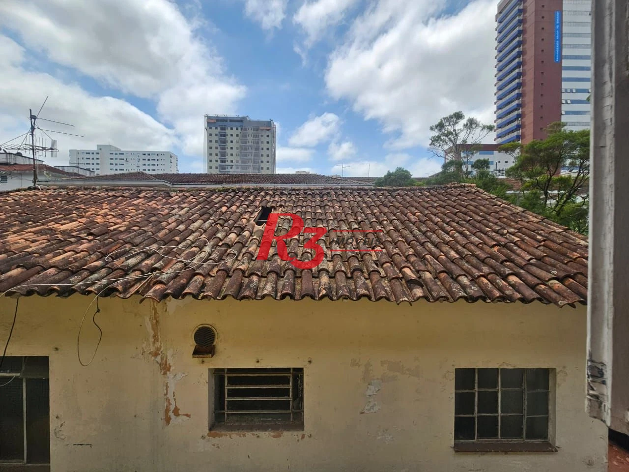 Sobrado à venda, 98 m² por R$ 650.000,00 - Campo Grande - Santos/SP