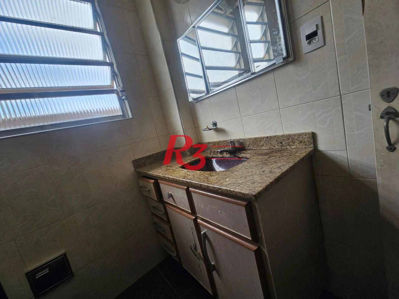 Sobrado à venda, 98 m² por R$ 650.000,00 - Campo Grande - Santos/SP