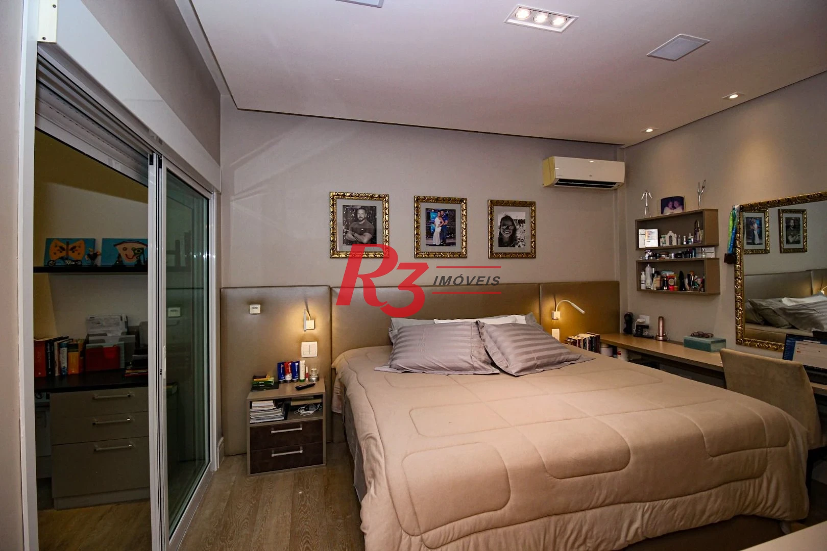 Village à venda, 227 m² por R$ 2.900.000,00 - Ponta da Praia - Santos/SP