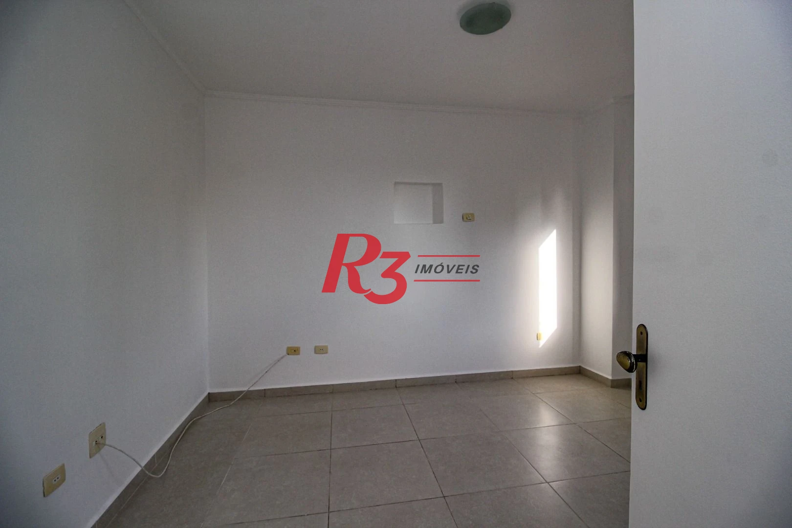 Apartamento com 2 dormitórios à venda, 99 m² por R$ 720.000,00 - Boqueirão - Santos/SP