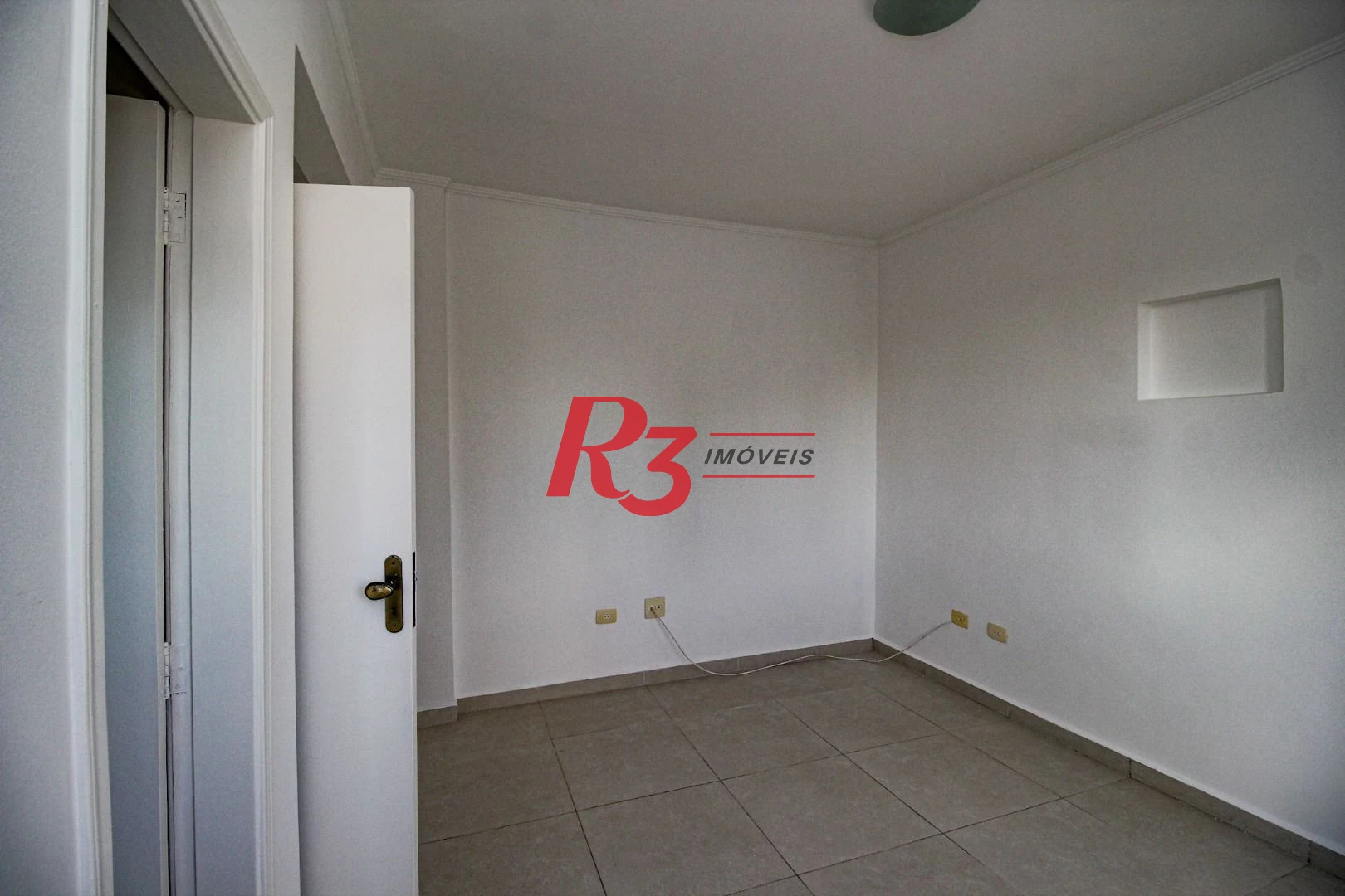 Apartamento com 2 dormitórios à venda, 99 m² por R$ 720.000,00 - Boqueirão - Santos/SP