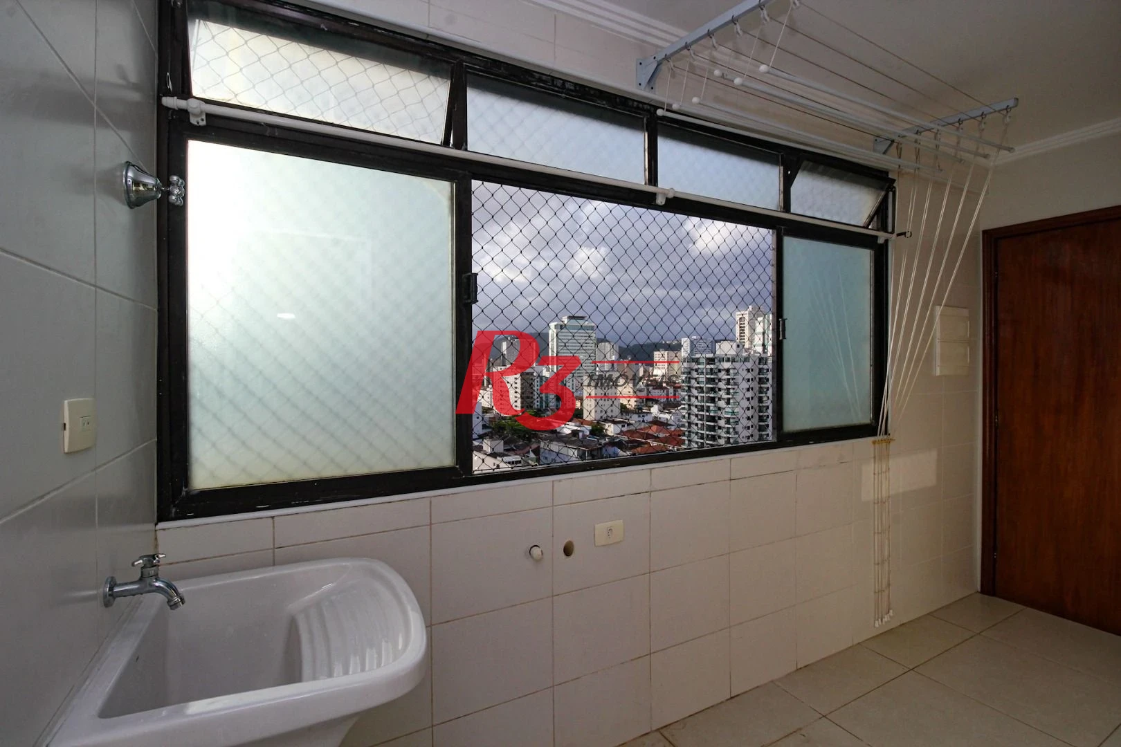 Apartamento com 2 dormitórios à venda, 99 m² por R$ 720.000,00 - Boqueirão - Santos/SP