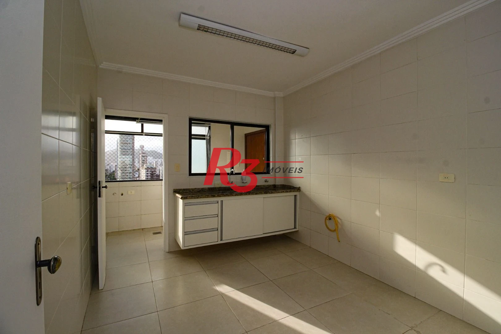Apartamento com 2 dormitórios à venda, 99 m² por R$ 720.000,00 - Boqueirão - Santos/SP