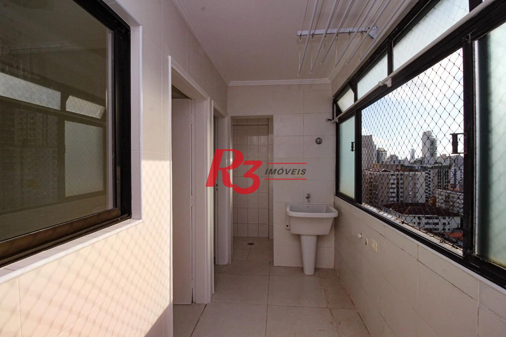 Apartamento com 2 dormitórios à venda, 99 m² por R$ 720.000,00 - Boqueirão - Santos/SP