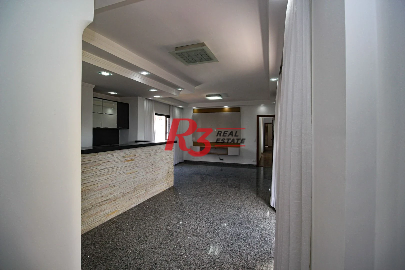 Apartamento com 3 dormitórios à venda, 136 m² por R$ 1.060.000,00 - Pompéia - Santos/SP
