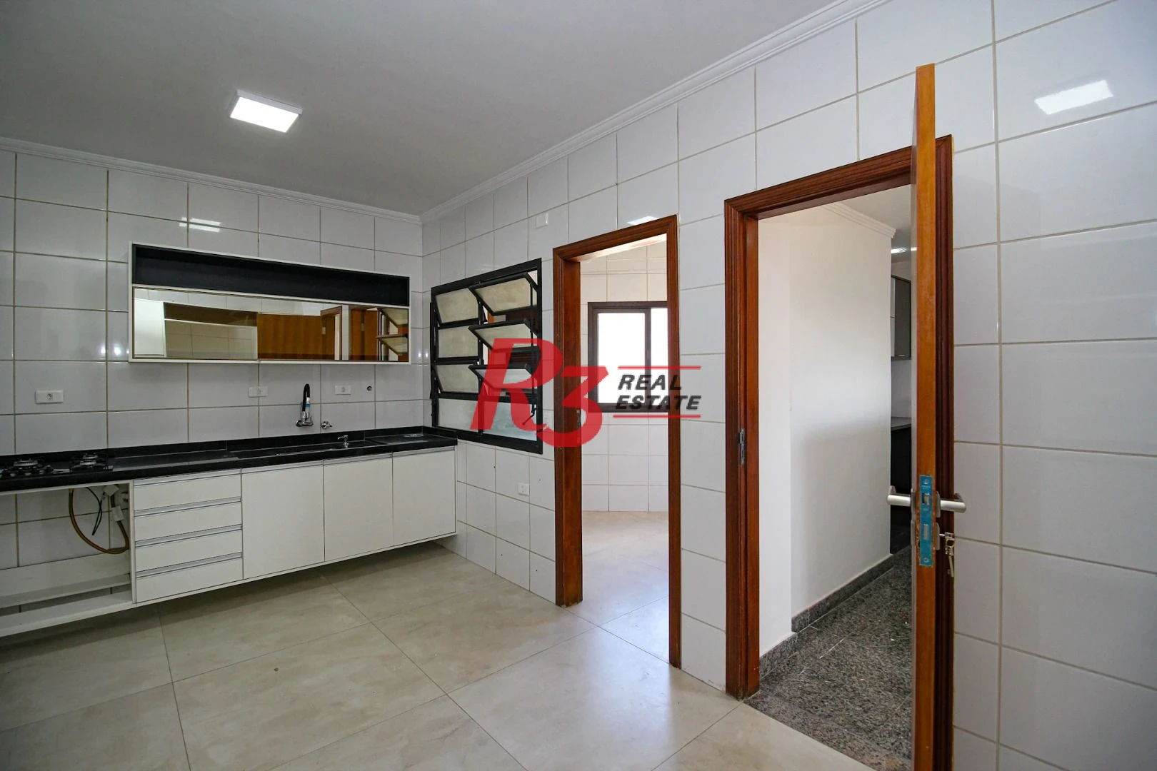 Apartamento com 3 dormitórios à venda, 136 m² por R$ 1.060.000,00 - Pompéia - Santos/SP
