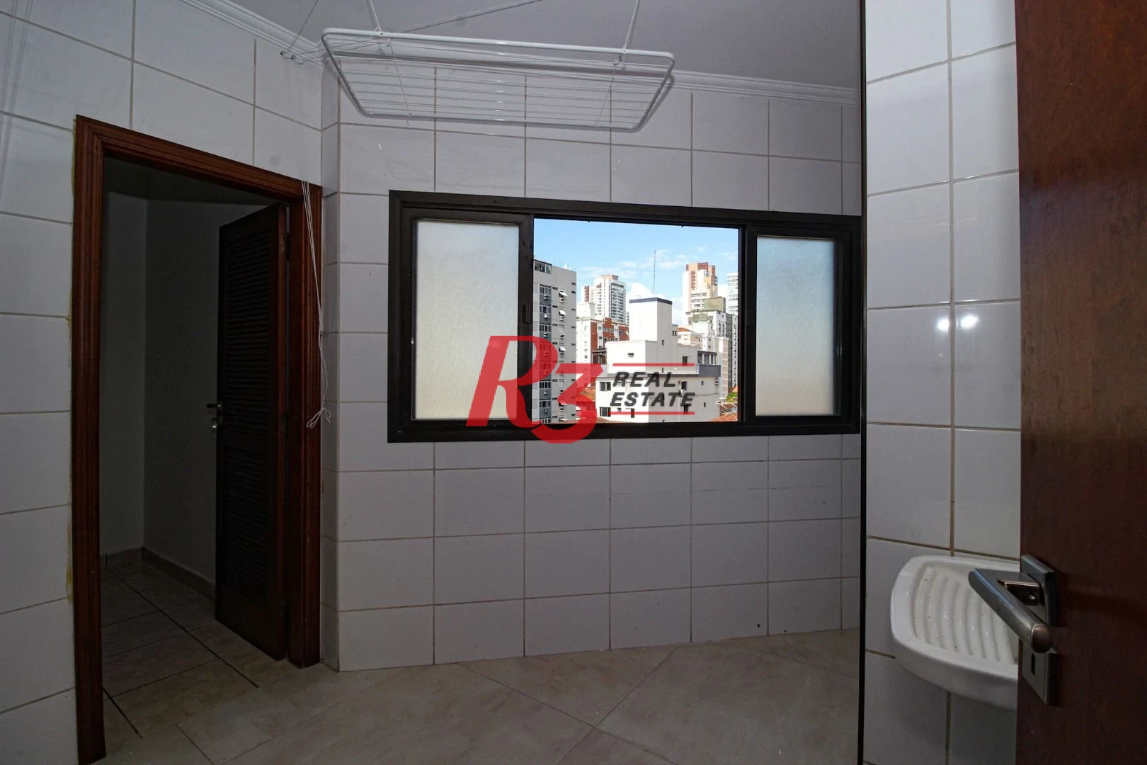 Apartamento com 3 dormitórios à venda, 136 m² por R$ 1.060.000,00 - Pompéia - Santos/SP
