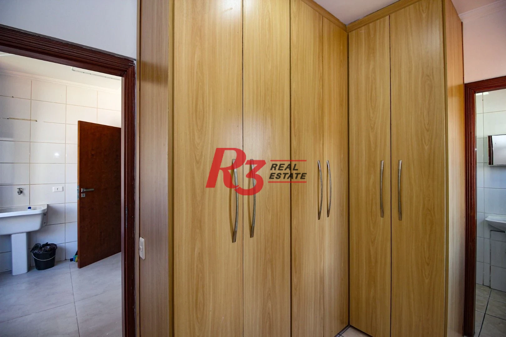 Apartamento com 3 dormitórios à venda, 136 m² por R$ 1.060.000,00 - Pompéia - Santos/SP