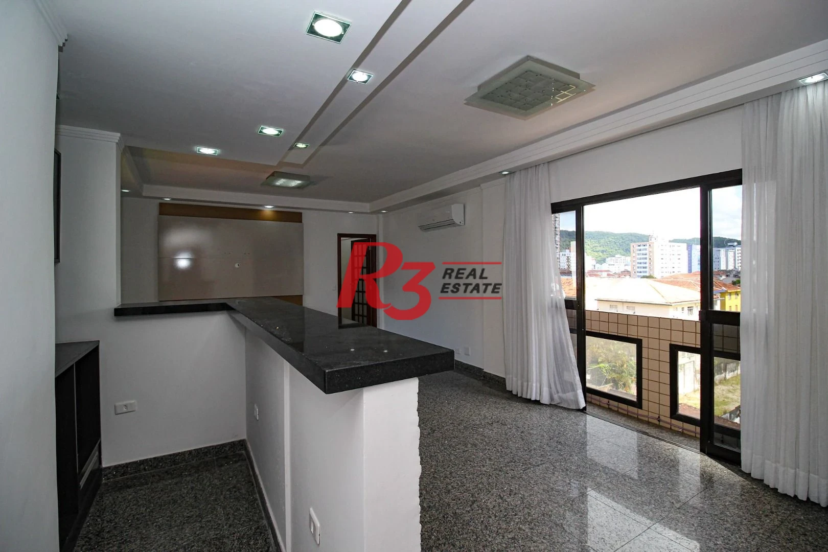 Apartamento com 3 dormitórios à venda, 136 m² por R$ 1.060.000,00 - Pompéia - Santos/SP