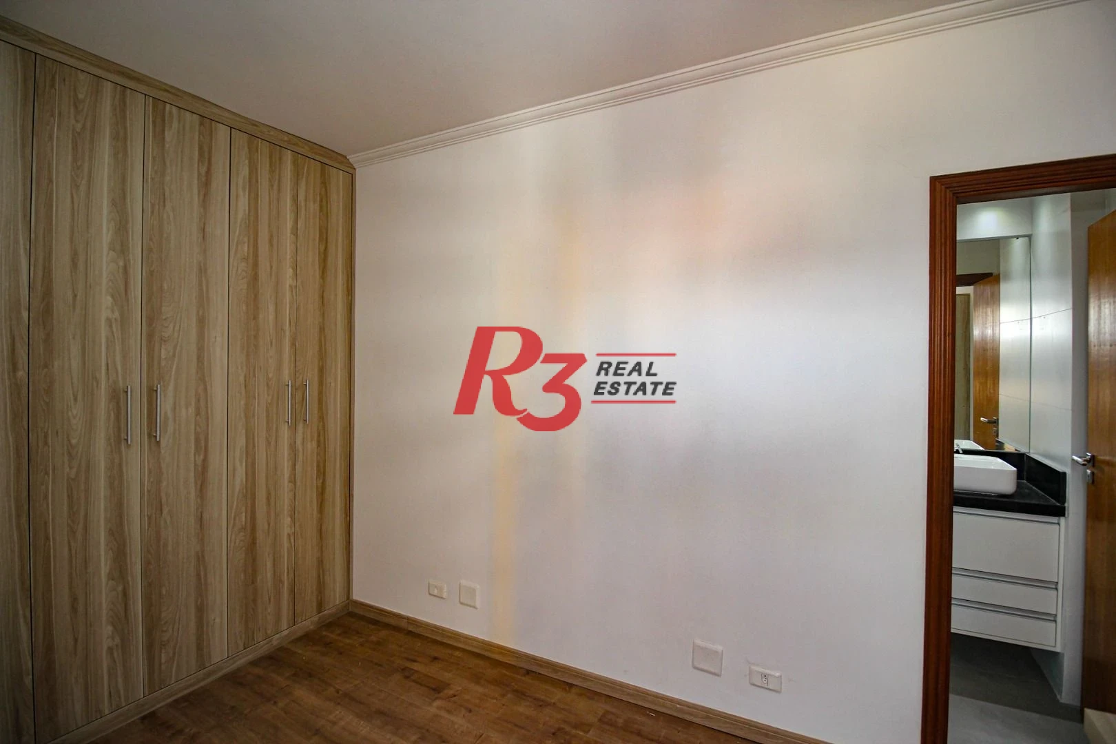 Apartamento com 3 dormitórios à venda, 136 m² por R$ 1.060.000,00 - Pompéia - Santos/SP