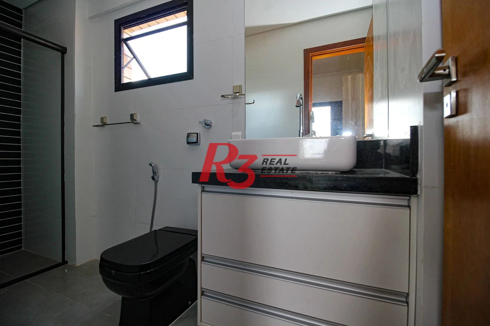 Apartamento com 3 dormitórios à venda, 136 m² por R$ 1.060.000,00 - Pompéia - Santos/SP