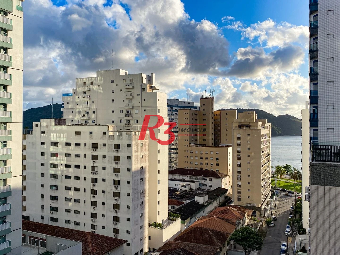 UM DORMITORIO SEMINOVO PONTA DA PRAIA VISTA MAR