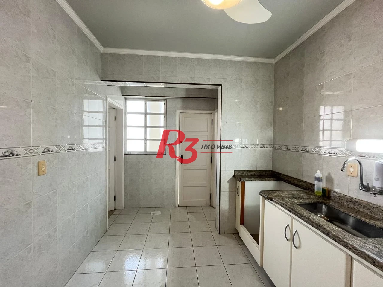 Apartamento à venda, 113 m² por R$ 650.000,00 - Gonzaga - Santos/SP