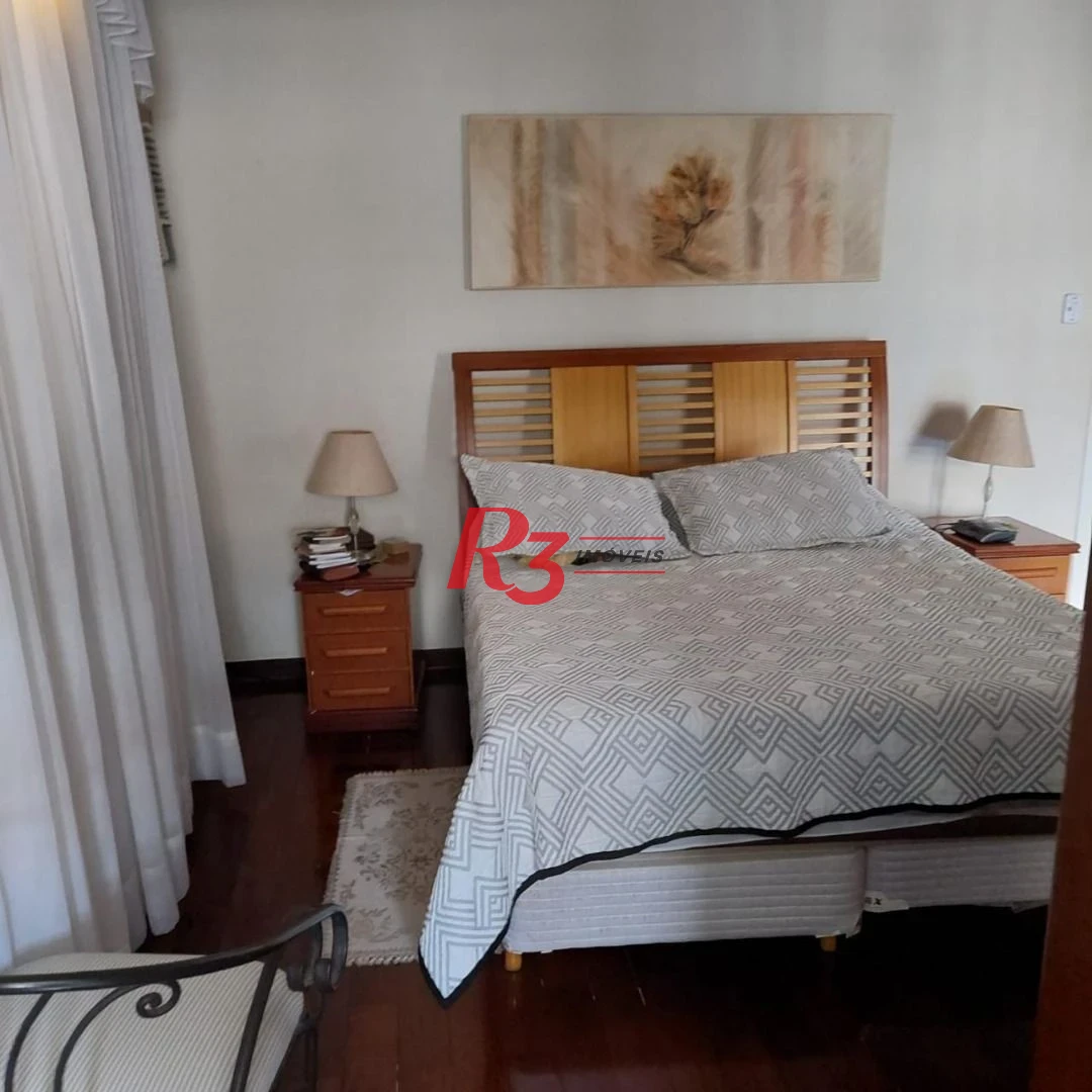 Sobrado á venda 3 quartos 2 Suítes Piscina Churrasqueira 5 vgs Boqueirão.