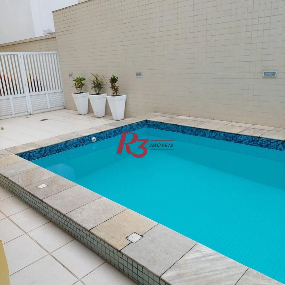 Sobrado á venda 3 quartos 2 Suítes Piscina Churrasqueira 5 vgs Boqueirão.