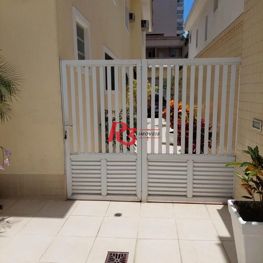 Sobrado á venda 3 quartos 2 Suítes Piscina Churrasqueira 5 vgs Boqueirão.