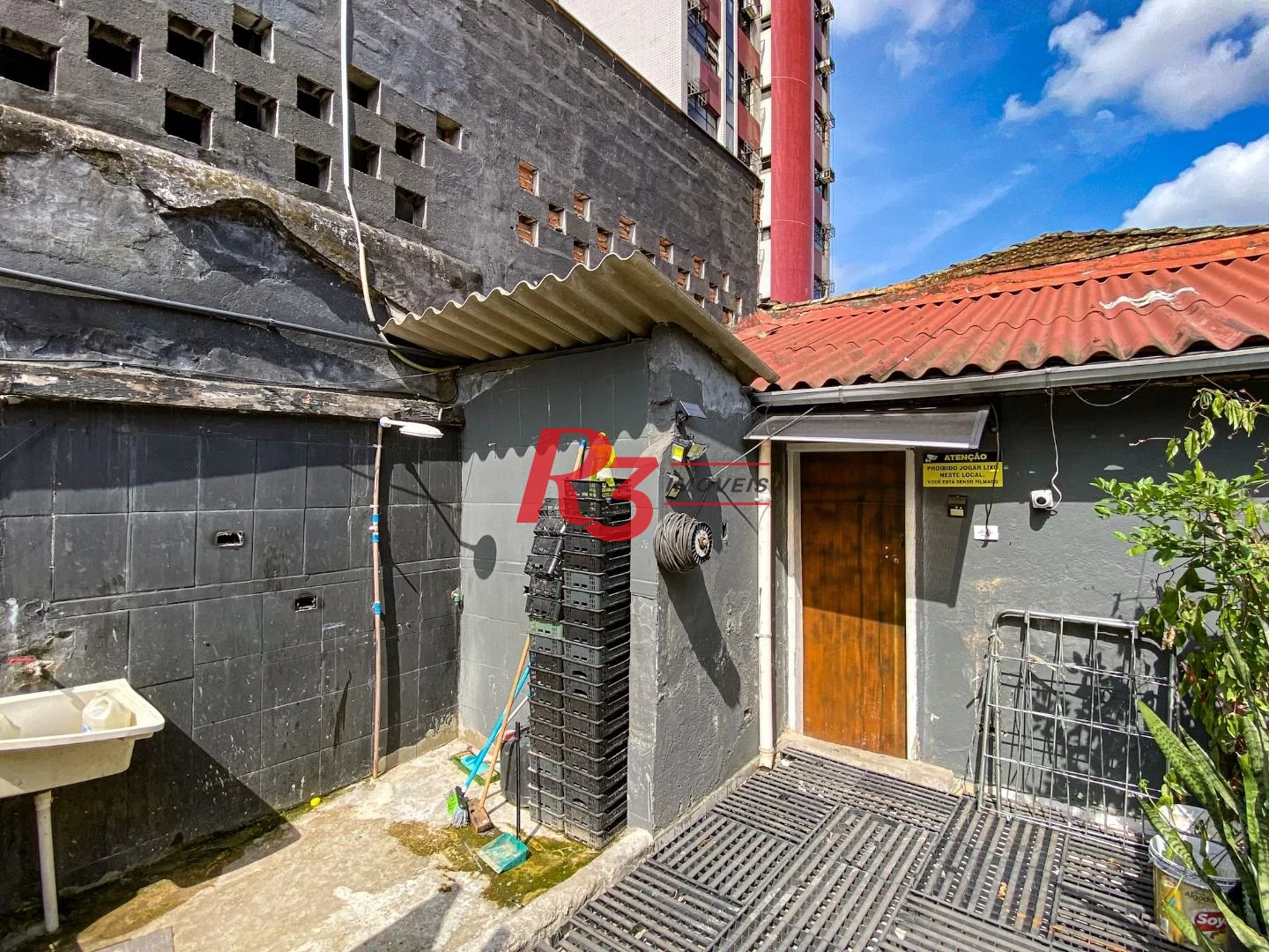 Terreno para alugar, 280 m² por R$ 8.200,00/mês - Vila Matias - Santos/SP