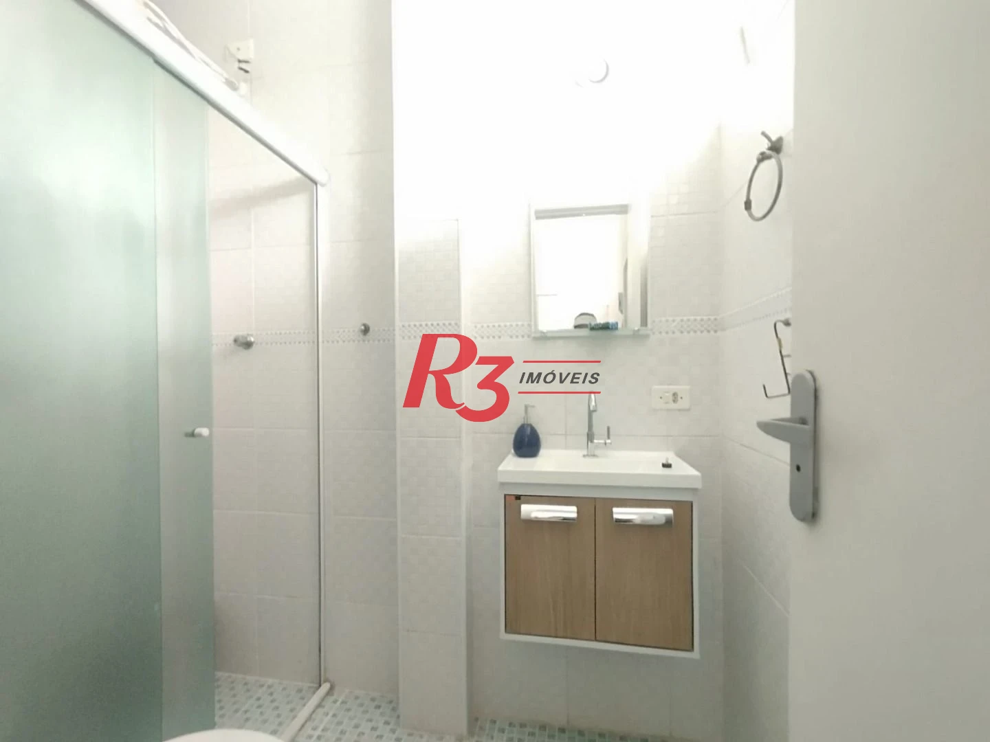 Apartamento com 2 dormitórios à venda, 55 m² por R$ 351.000,00 - Gonzaga - Santos/SP