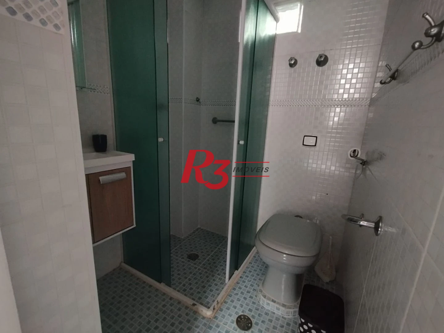 Apartamento com 2 dormitórios à venda, 55 m² por R$ 351.000,00 - Gonzaga - Santos/SP