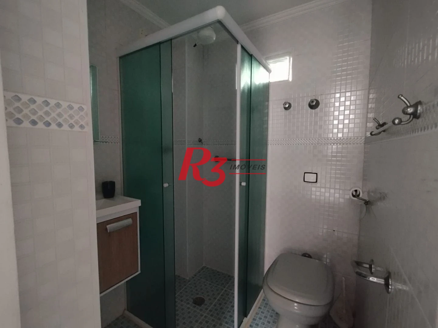 Apartamento com 2 dormitórios à venda, 55 m² por R$ 351.000,00 - Gonzaga - Santos/SP