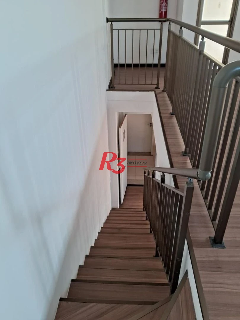 Sala duplex Comercial 94m2 com 2 vagas em Santos
